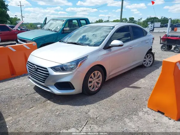 3KPC24A66NE185218 2022 HYUNDAI ACCENT - Image 2