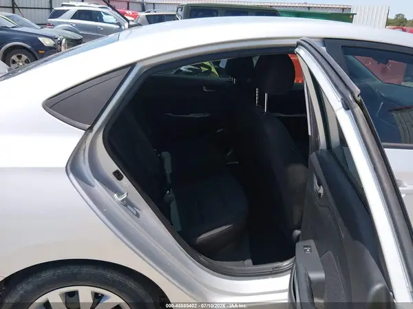 3KPC24A66NE185333 2022 HYUNDAI ACCENT - Image 8