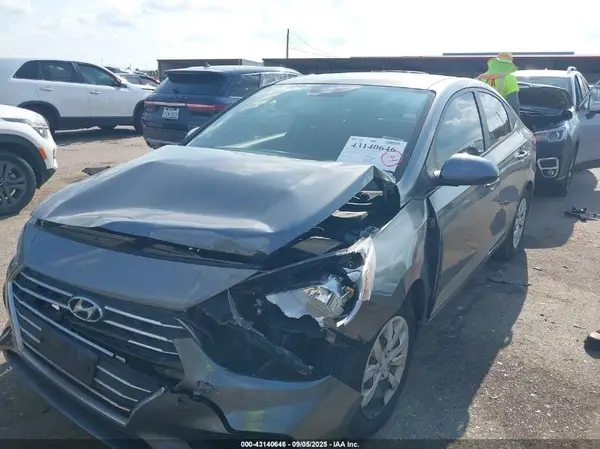 3KPC24A67LE121668 2020 HYUNDAI ACCENT - Image 2