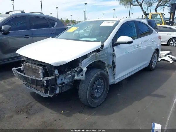 3KPC24A67ME138455 2021 HYUNDAI ACCENT - Image 2