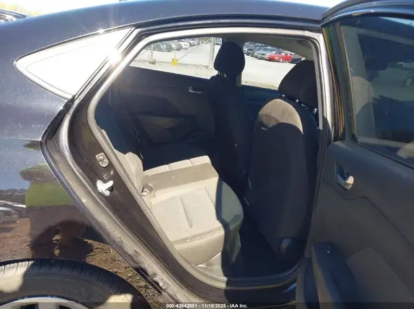 3KPC24A67ME138892 2021 HYUNDAI ACCENT - Image 8
