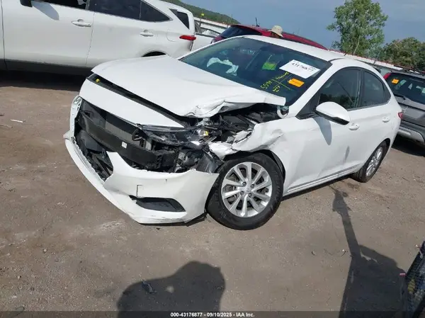 3KPC24A67ME146085 2021 HYUNDAI ACCENT - Image 2