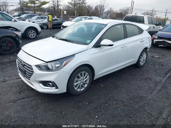 3KPC24A67NE168458 2022 HYUNDAI ACCENT - Image 2