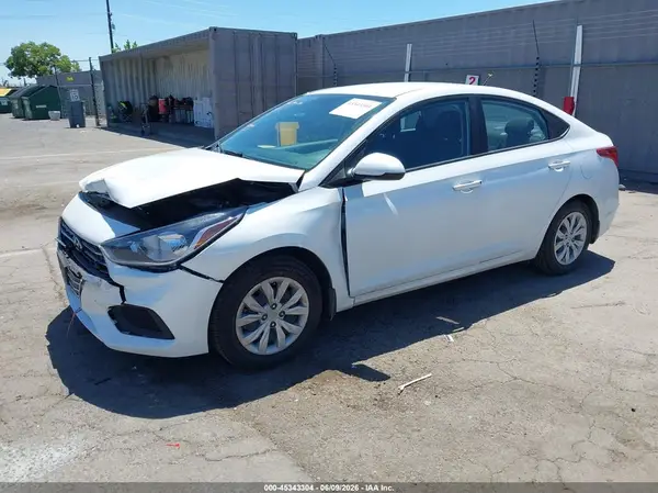 3KPC24A67NE168945 2022 HYUNDAI ACCENT - Image 2