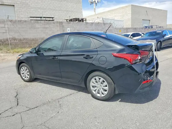 3KPC24A67NE174096 2022 HYUNDAI ACCENT - Image 2
