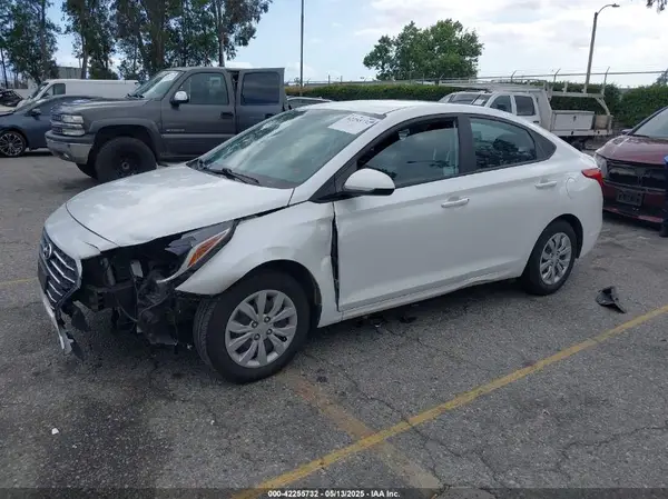 3KPC24A67NE177354 2022 HYUNDAI ACCENT - Image 2