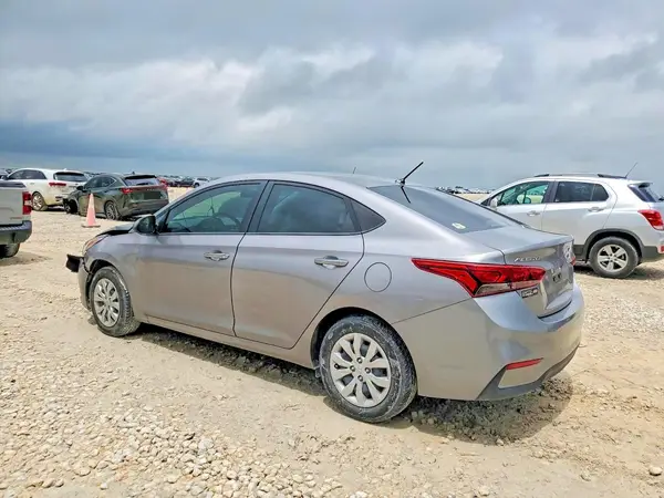 3KPC24A67NE183459 2022 HYUNDAI ACCENT - Image 2