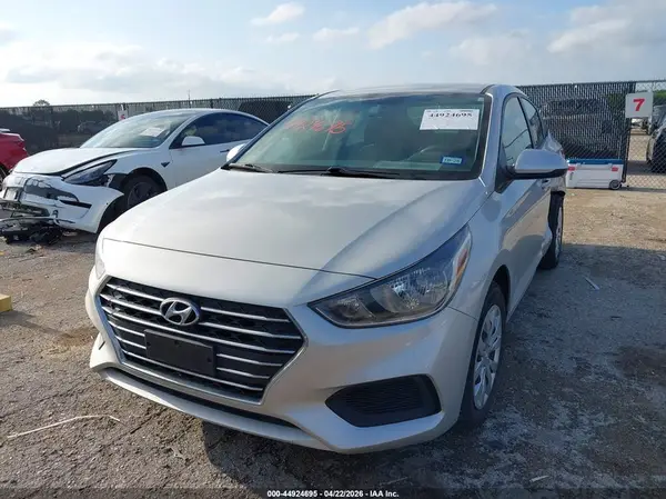 3KPC24A67NE187236 2022 HYUNDAI ACCENT - Image 2