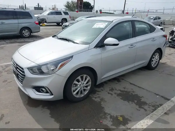 3KPC24A68LE094433 2020 HYUNDAI ACCENT - Image 2