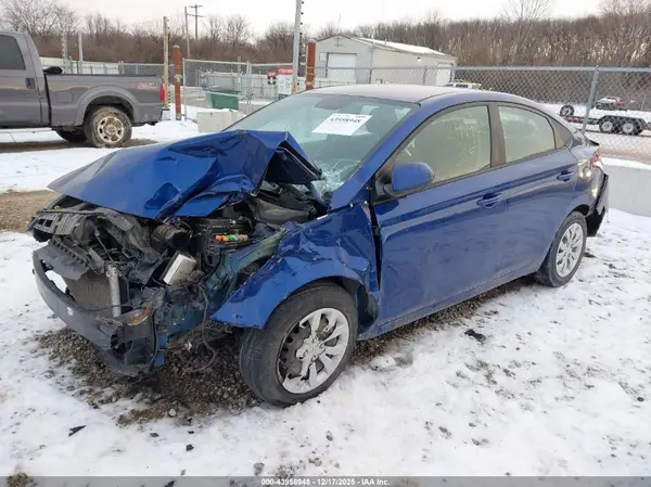 3KPC24A68ME132924 2021 HYUNDAI ACCENT - Image 2