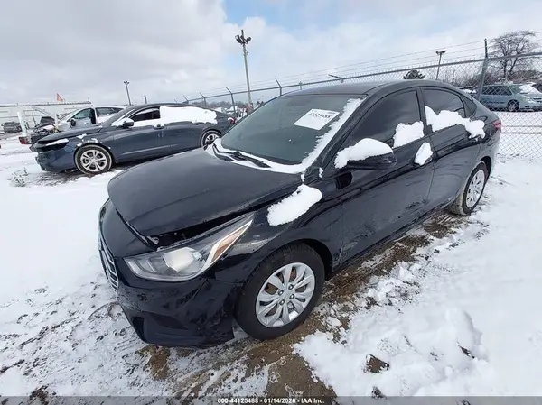 3KPC24A68ME151120 2021 HYUNDAI ACCENT - Image 2