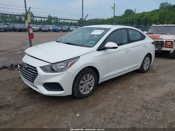 3KPC24A69LE092383 2020 HYUNDAI ACCENT - Image 2