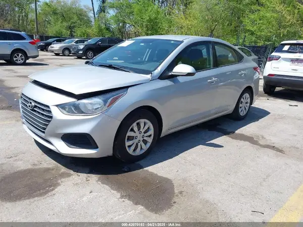 3KPC24A69LE096613 2020 HYUNDAI ACCENT - Image 2