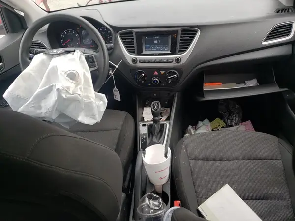 3KPC24A69LE098720 2020 HYUNDAI ACCENT - Image 8