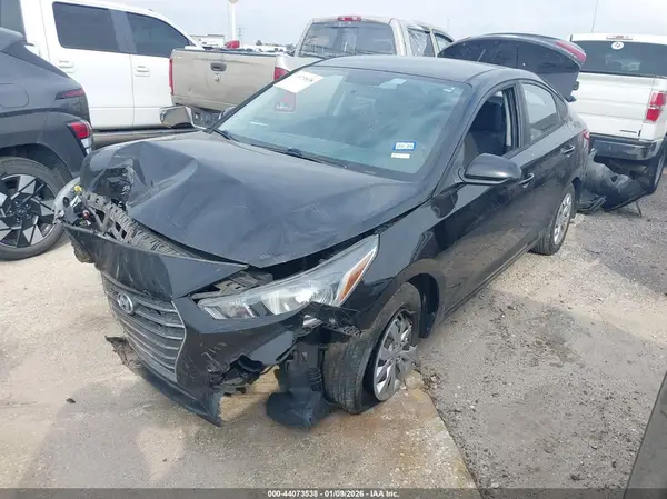 3KPC24A69LE098748 2020 HYUNDAI ACCENT - Image 2