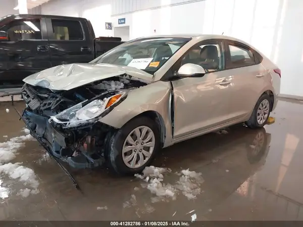3KPC24A69LE104919 2020 HYUNDAI ACCENT - Image 2