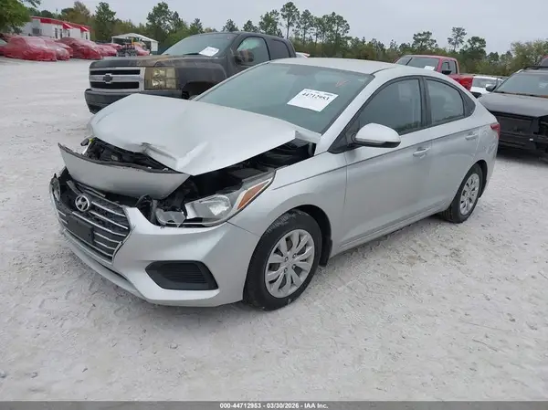 3KPC24A69LE107402 2020 HYUNDAI ACCENT - Image 2