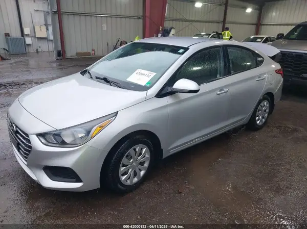 3KPC24A69LE113751 2020 HYUNDAI ACCENT - Image 2