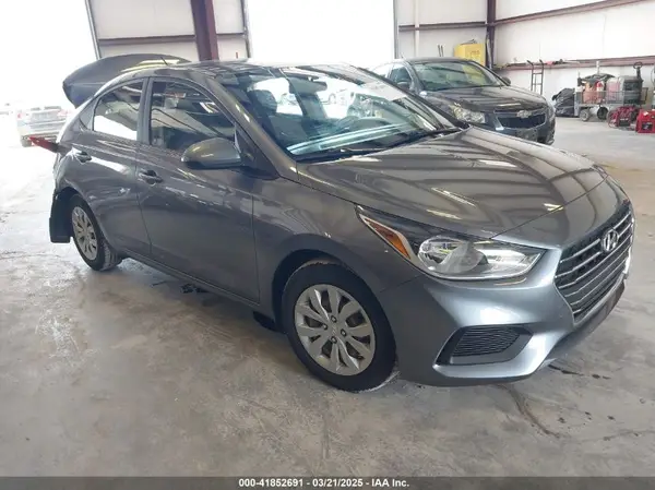 3KPC24A69LE122644 2020 HYUNDAI ACCENT - Image 1