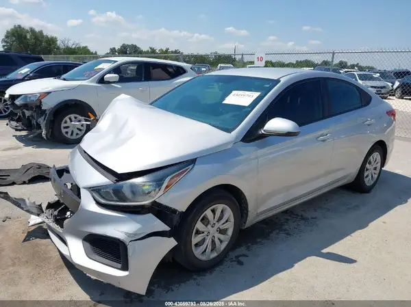 3KPC24A69ME144645 2021 HYUNDAI ACCENT - Image 2