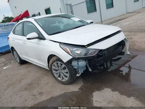 3KPC24A69NE172396 2022 HYUNDAI ACCENT - Image 1