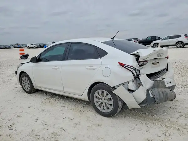 3KPC24A69NE174584 2022 HYUNDAI ACCENT - Image 2