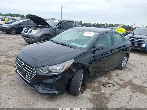 3KPC24A69NE174794 2022 HYUNDAI ACCENT - Image 2
