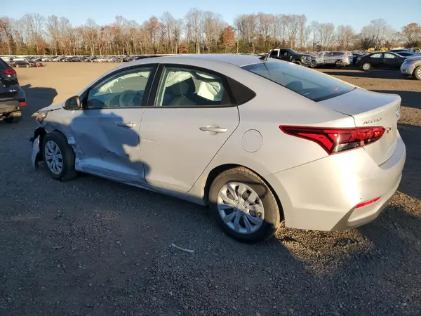 3KPC24A69NE184760 2022 HYUNDAI ACCENT - Image 2