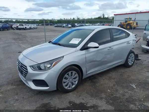 3KPC24A69NE184810 2022 HYUNDAI ACCENT - Image 2
