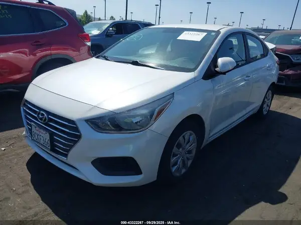 3KPC24A6XLE096779 2020 HYUNDAI ACCENT - Image 2