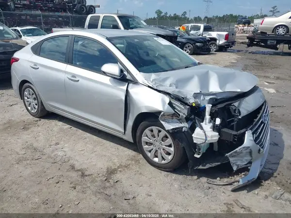 3KPC24A6XLE107876 2020 HYUNDAI ACCENT - Image 1
