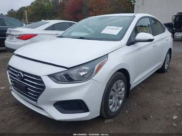 3KPC24A6XLE109417 2020 HYUNDAI ACCENT - Image 2