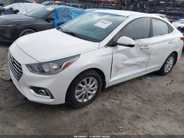 3KPC24A6XLE111619 2020 HYUNDAI ACCENT - Image 2