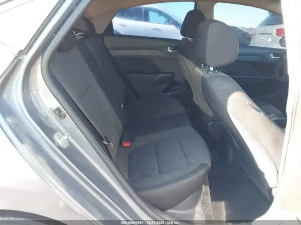 3KPC24A6XLE112317 2020 HYUNDAI ACCENT - Image 8