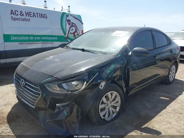 3KPC24A6XLE112429 2020 HYUNDAI ACCENT - Image 2