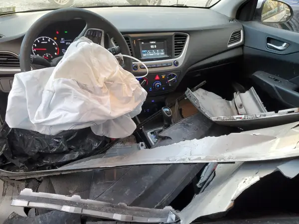3KPC24A6XLE113693 2020 HYUNDAI ACCENT - Image 8