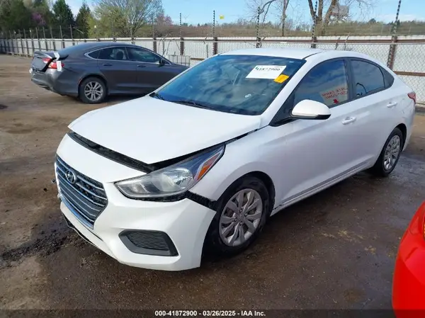 3KPC24A6XLE118313 2020 HYUNDAI ACCENT - Image 2