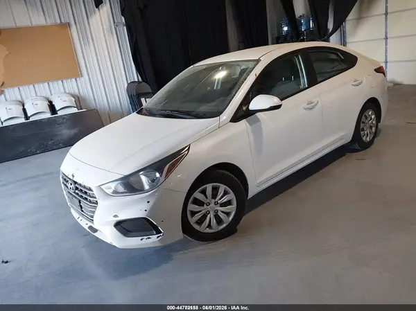 3KPC24A6XLE118697 2020 HYUNDAI ACCENT - Image 2
