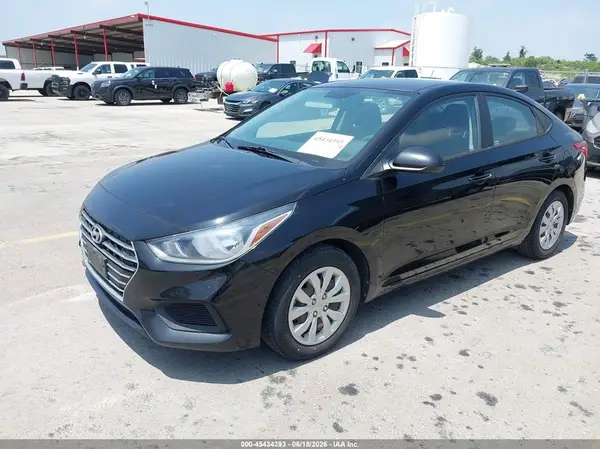 3KPC24A6XLE118716 2020 HYUNDAI ACCENT - Image 2