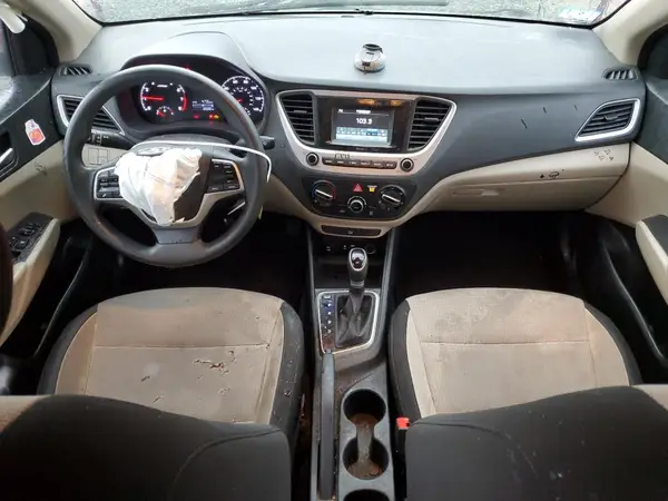 3KPC24A6XLE126105 2020 HYUNDAI ACCENT - Image 8
