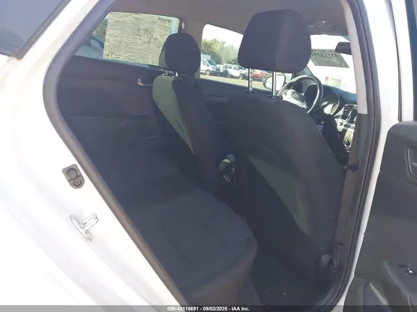 3KPC24A6XME130544 2021 HYUNDAI ACCENT - Image 8