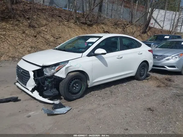3KPC24A6XME131256 2021 HYUNDAI ACCENT - Image 2