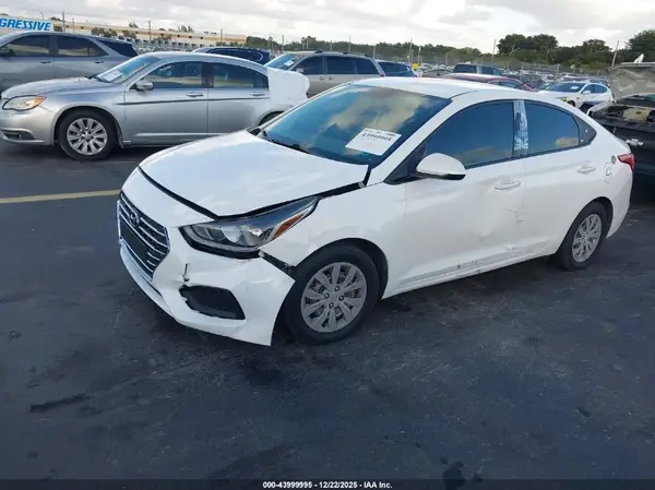 3KPC24A6XME136974 2021 HYUNDAI ACCENT - Image 2