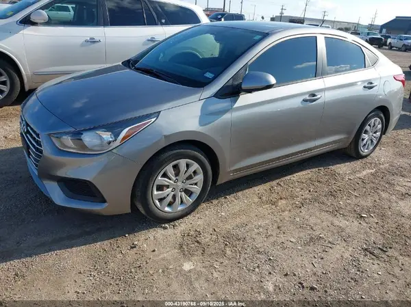 3KPC24A6XME141432 2021 HYUNDAI ACCENT - Image 2