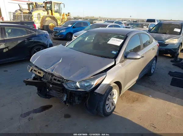 3KPC24A6XNE155476 2022 HYUNDAI ACCENT - Image 2