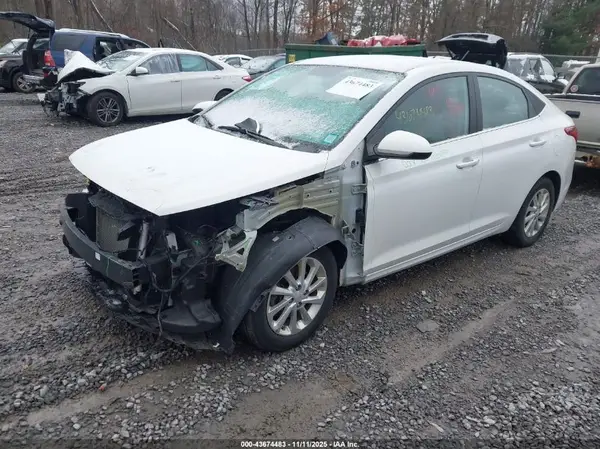 3KPC24A6XNE158345 2022 HYUNDAI ACCENT - Image 2