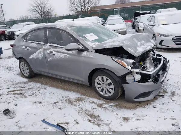 3KPC24A6XNE169846 2022 HYUNDAI ACCENT - Image 1