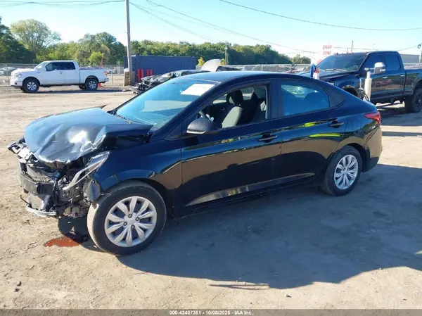 3KPC24A6XNE172939 2022 HYUNDAI ACCENT - Image 2