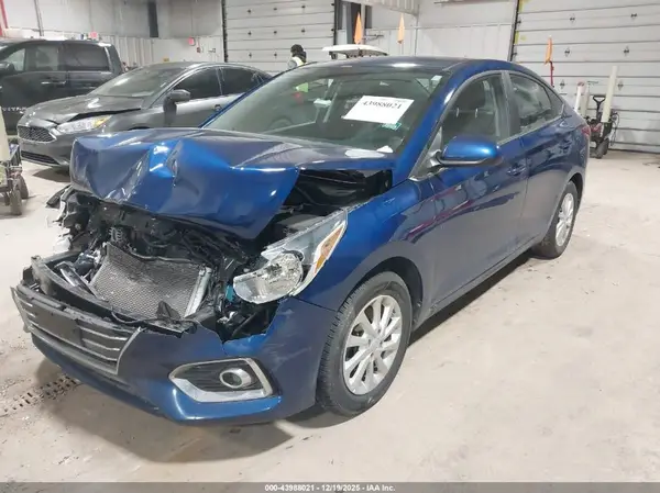 3KPC24A6XNE178210 2022 HYUNDAI ACCENT - Image 2
