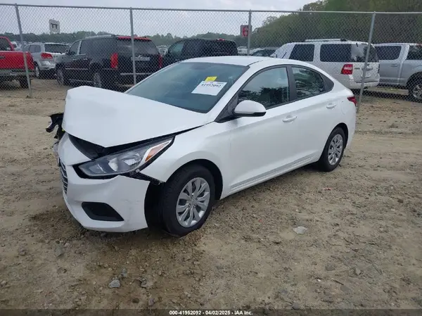 3KPC24A6XNE183522 2022 HYUNDAI ACCENT - Image 2